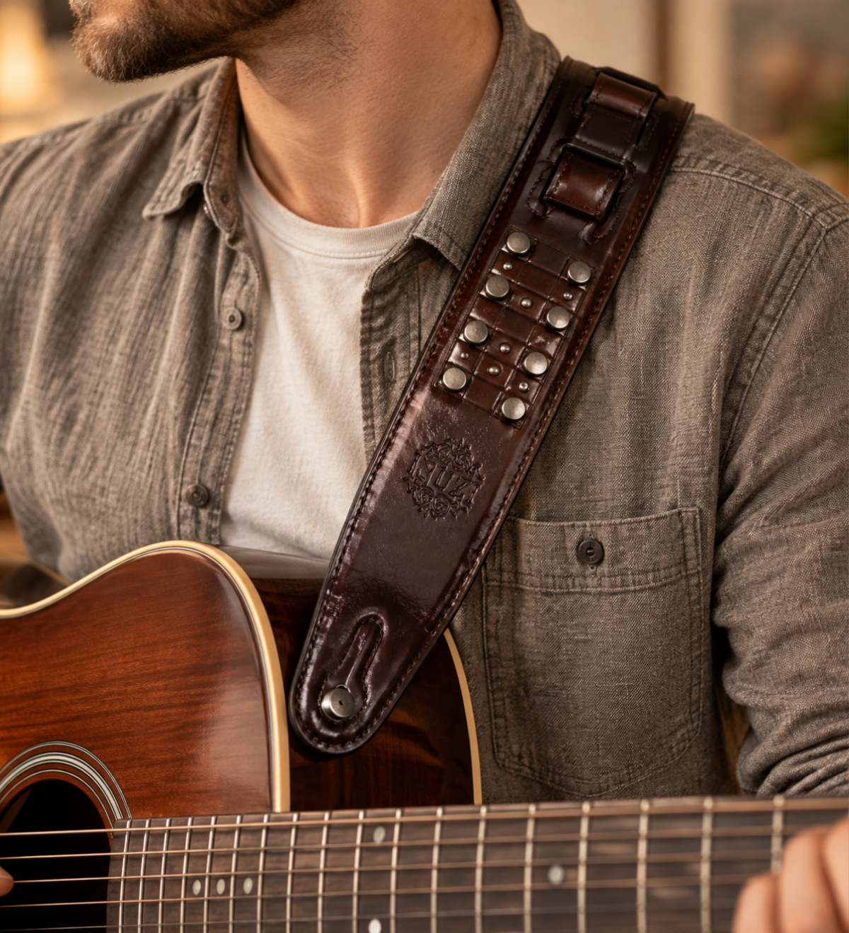 ISUZI DLX21-1 Garment Leather Guitar Strap Red/Brown
